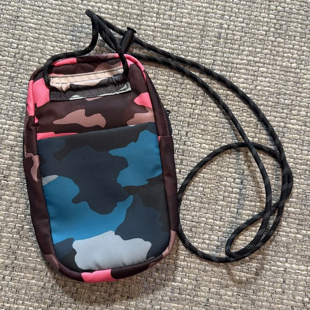 Lululemon‎ Crossbody Bag Camo Guava Pink Hawaiian Blue OS